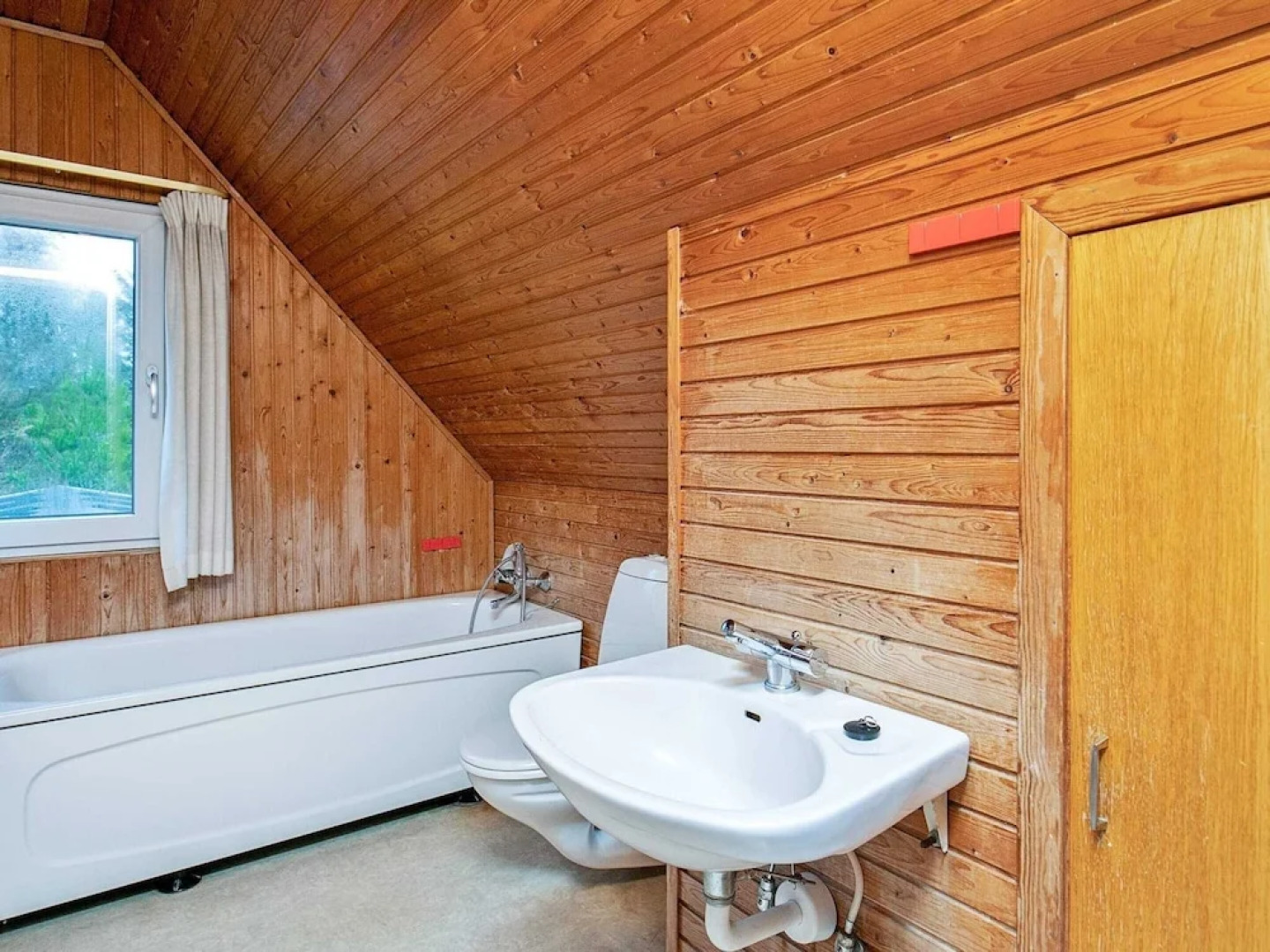 Spacious Holiday Home in Vestervig near Nissum Bredning