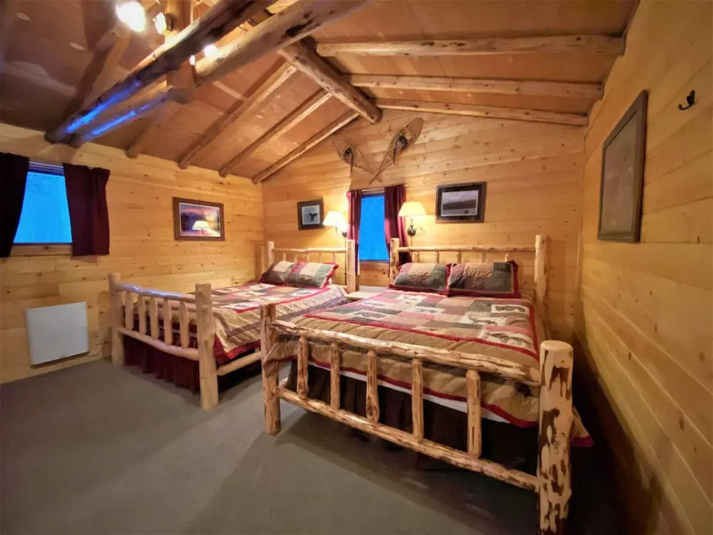 Alaska Creekside Cabins