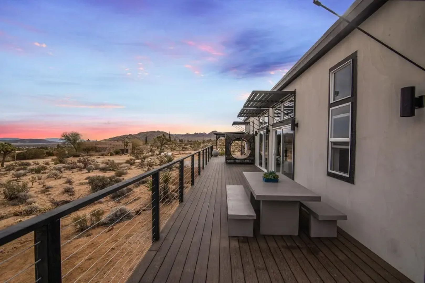 Sagebrush Bungalow - Modern Retreat W/hot Tub, Fire Pit And Bbq! 2 Bedroom Home by RedAwning