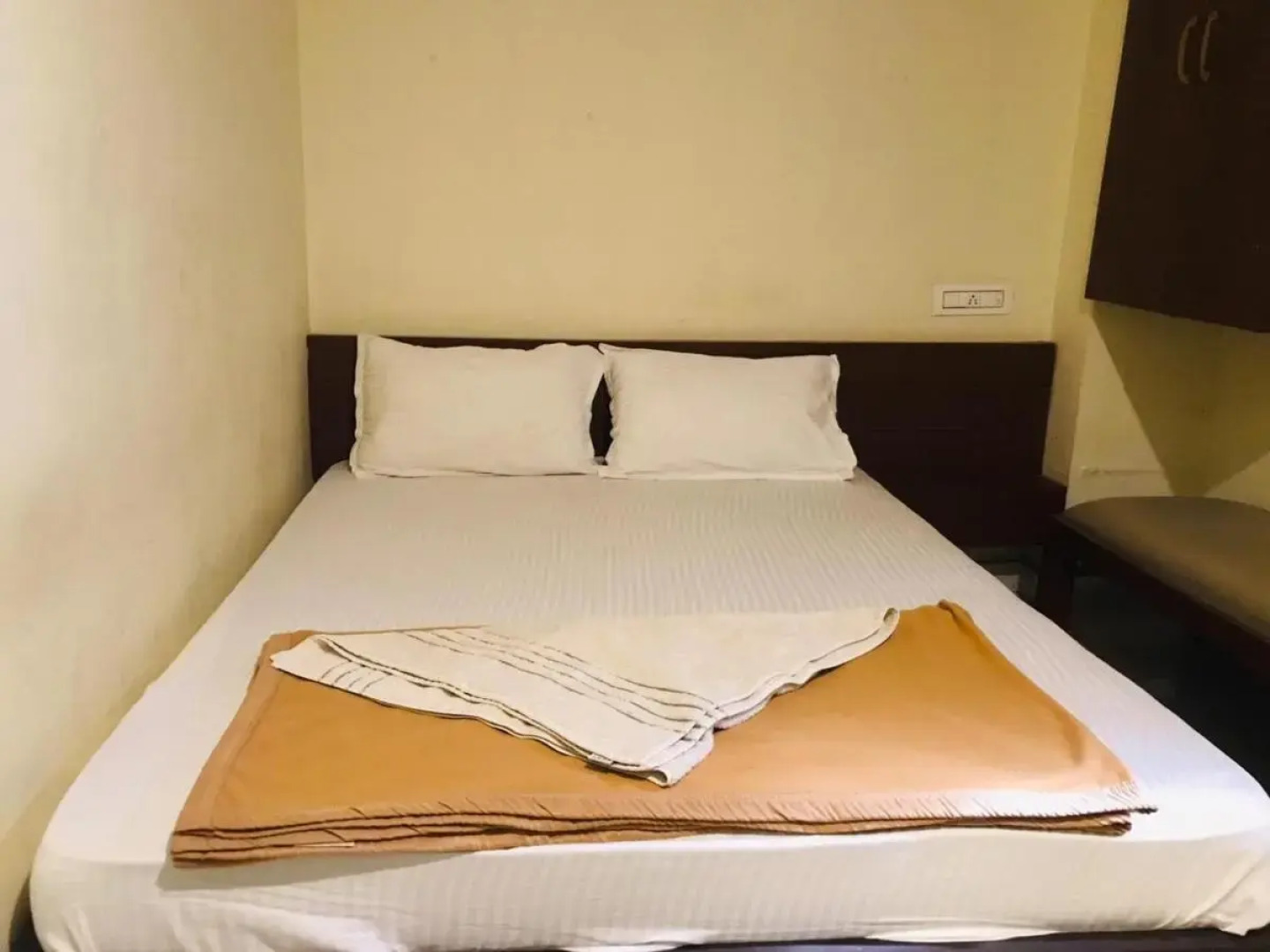 STAYMAKER Bright Palace Residency