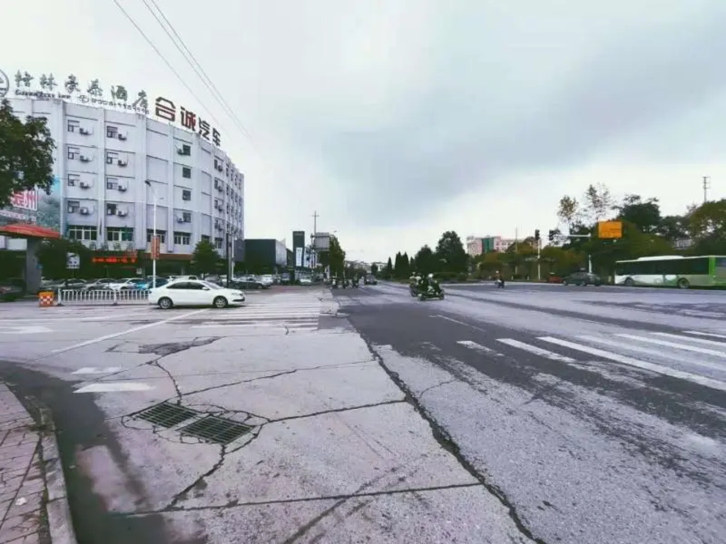 Greentree Inn Yichun Development Zone Bus Terminal Express Hotel