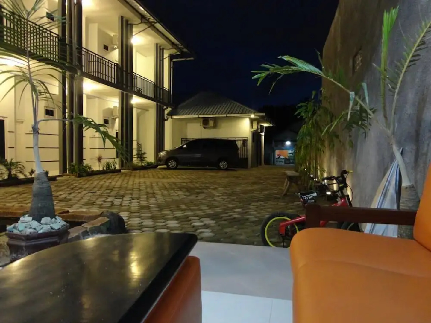 Pendowo Huis Guest House