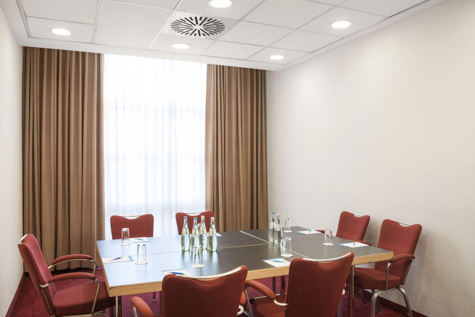 NH Frankfurt Airport