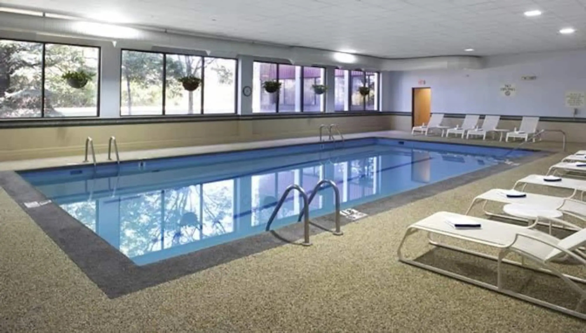 Four Points by Sheraton Cleveland-Eastlake