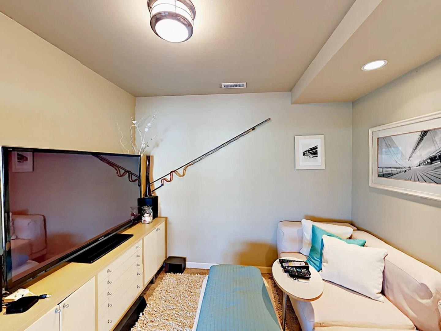 2254 Mariners Way Home