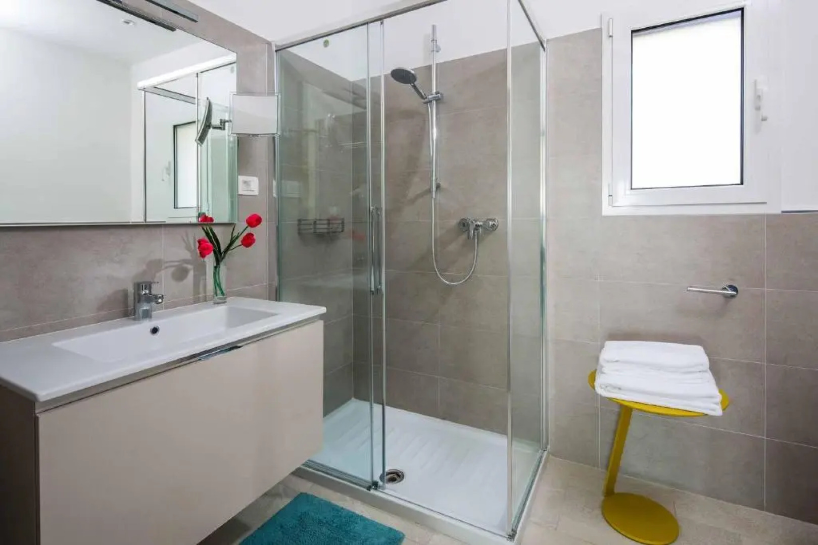 Villa White Pebble II