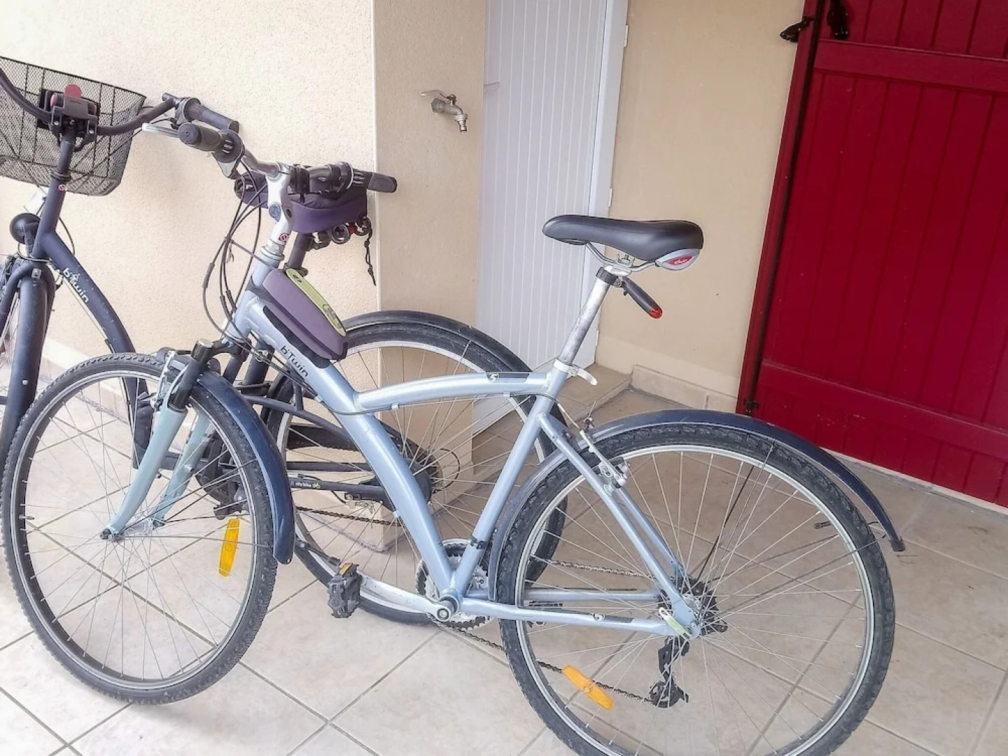 Attractive Villa on Exclusive Family Park With Swimming Pool in Peaceful Setting