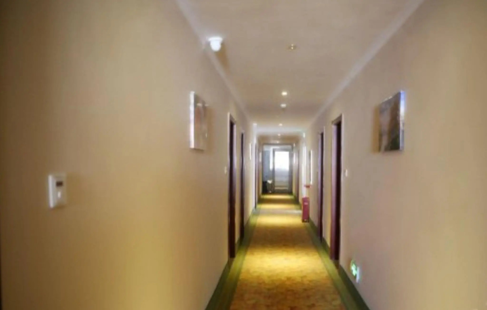 GreenTree Inn Tulufan North Xihuan Road Express Hotel