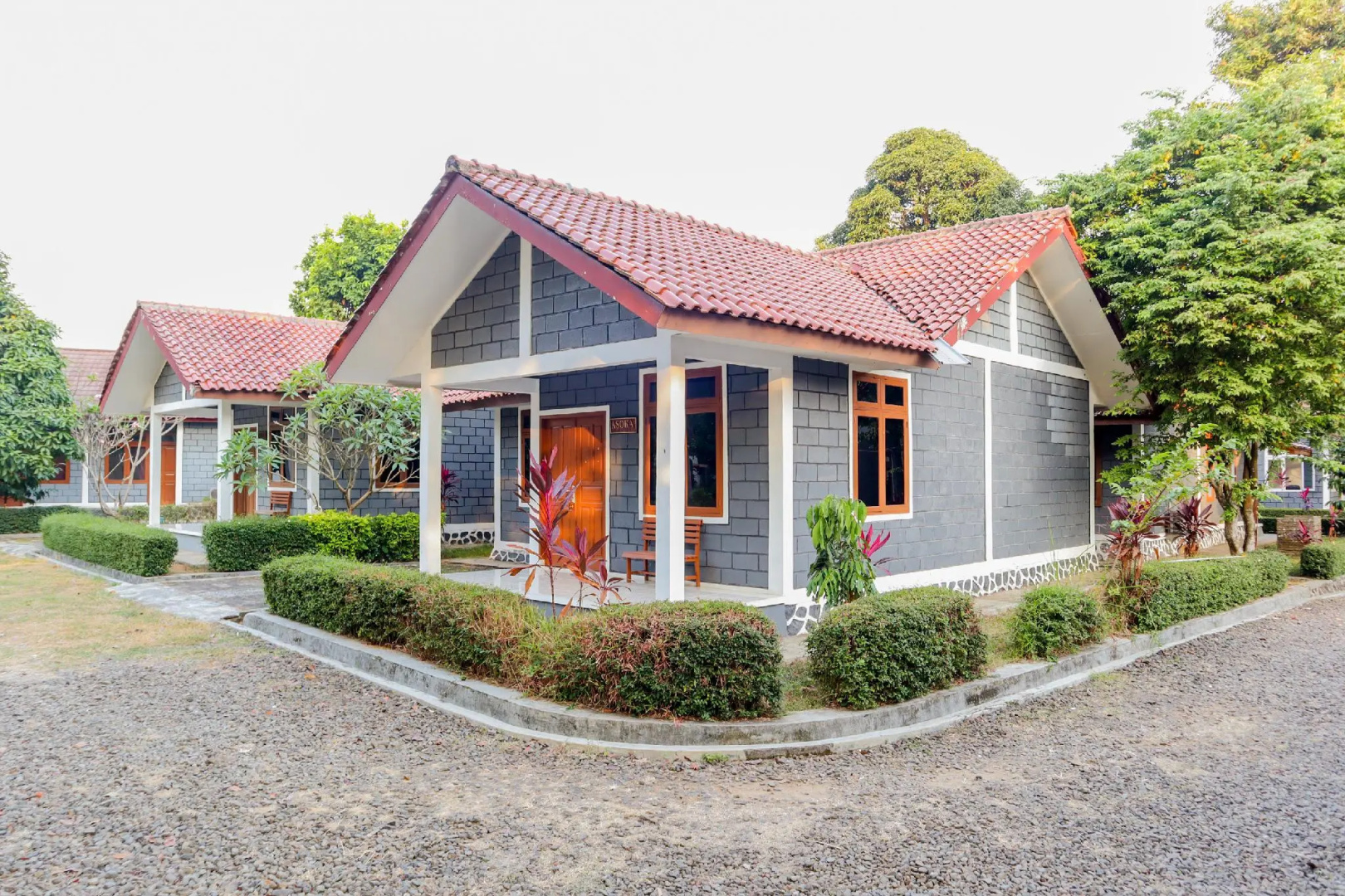 OYO 1395 Carita Asri Villas and Resort