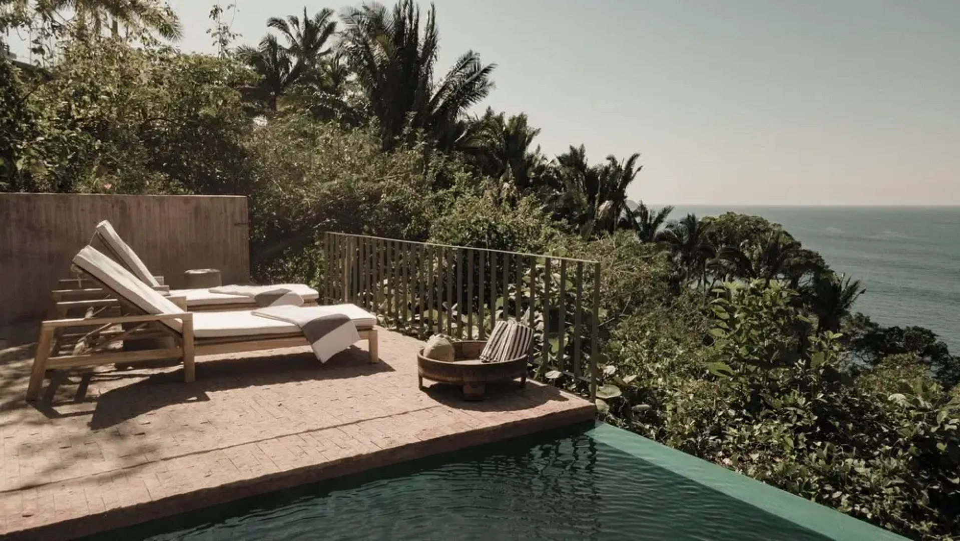 Rosa Morada Luxury and Private Beach