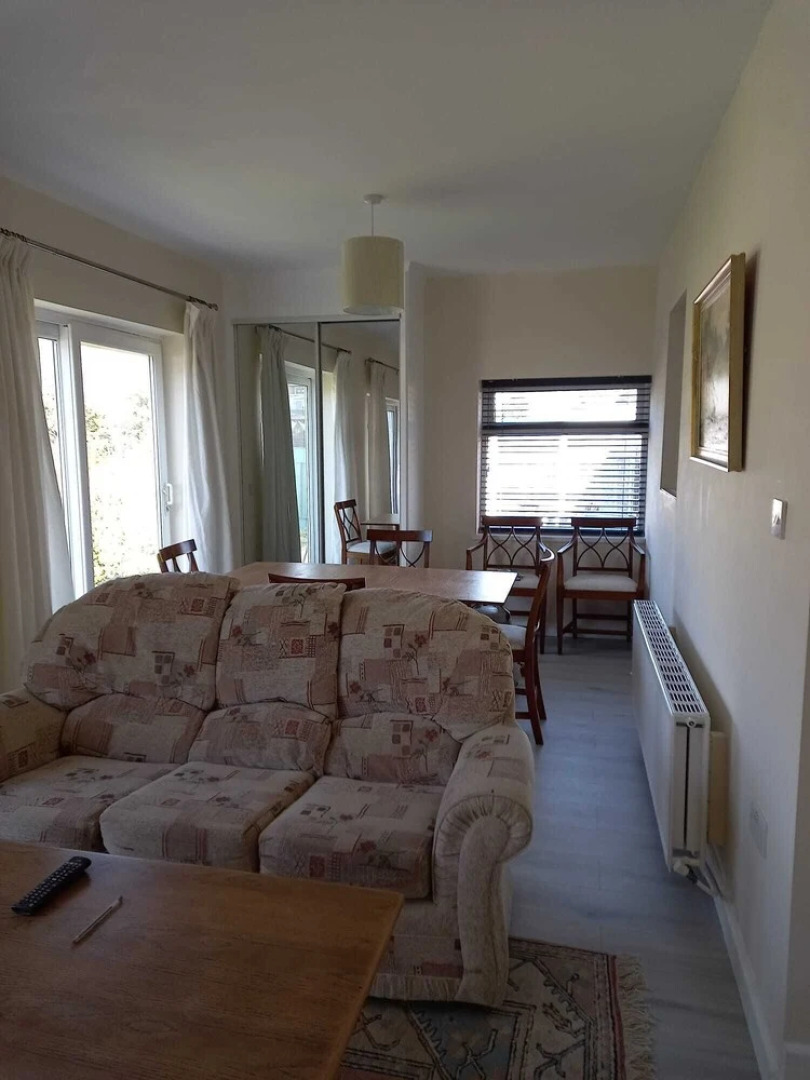 Captivating 2-bed House in Warden and Close to sea