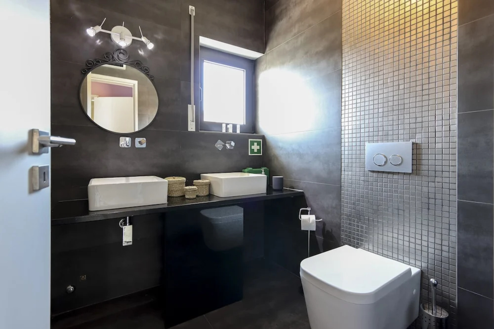 Parede Villa With Pool by Homing