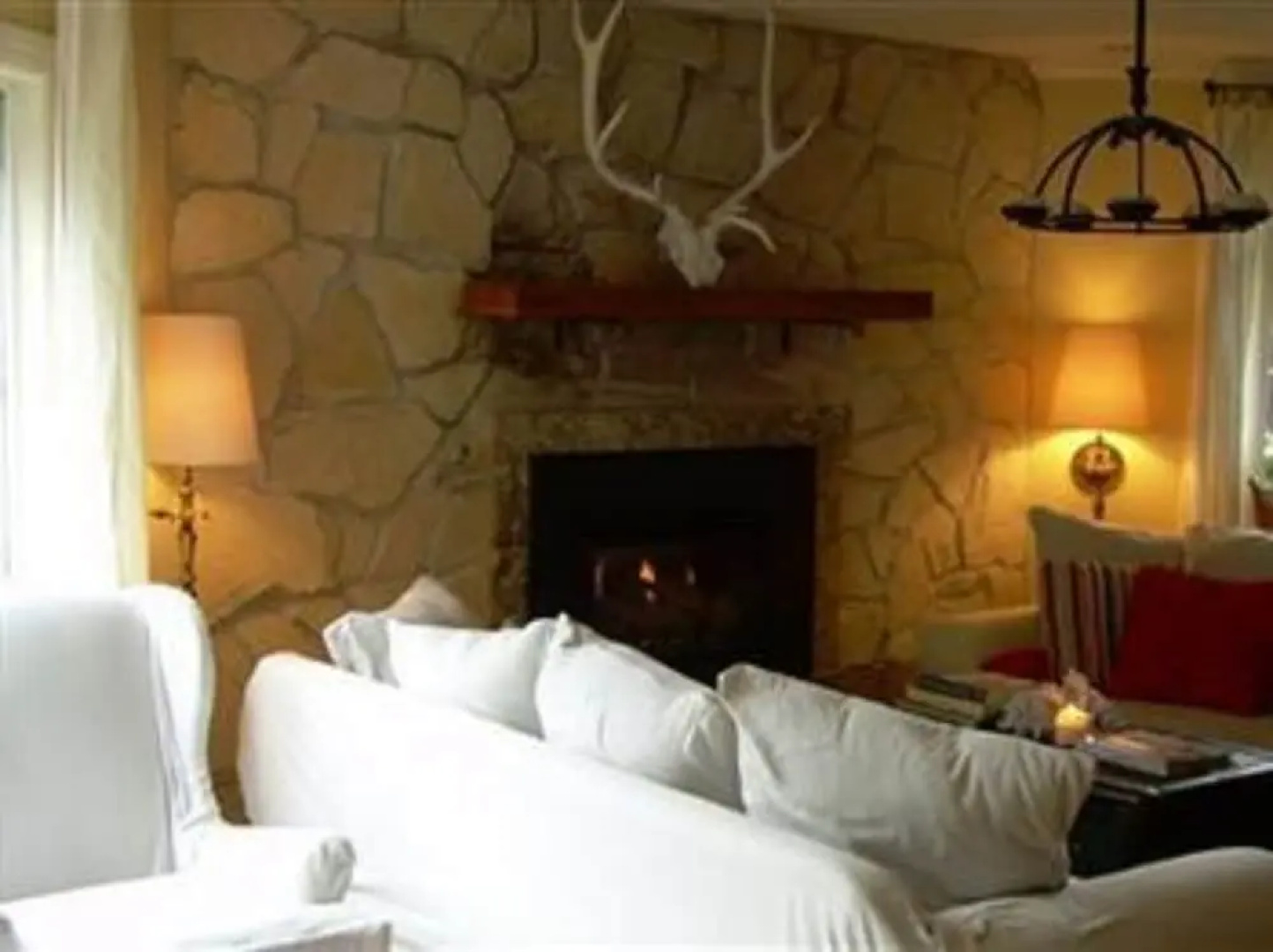 Salmonberry Inn & Beach House