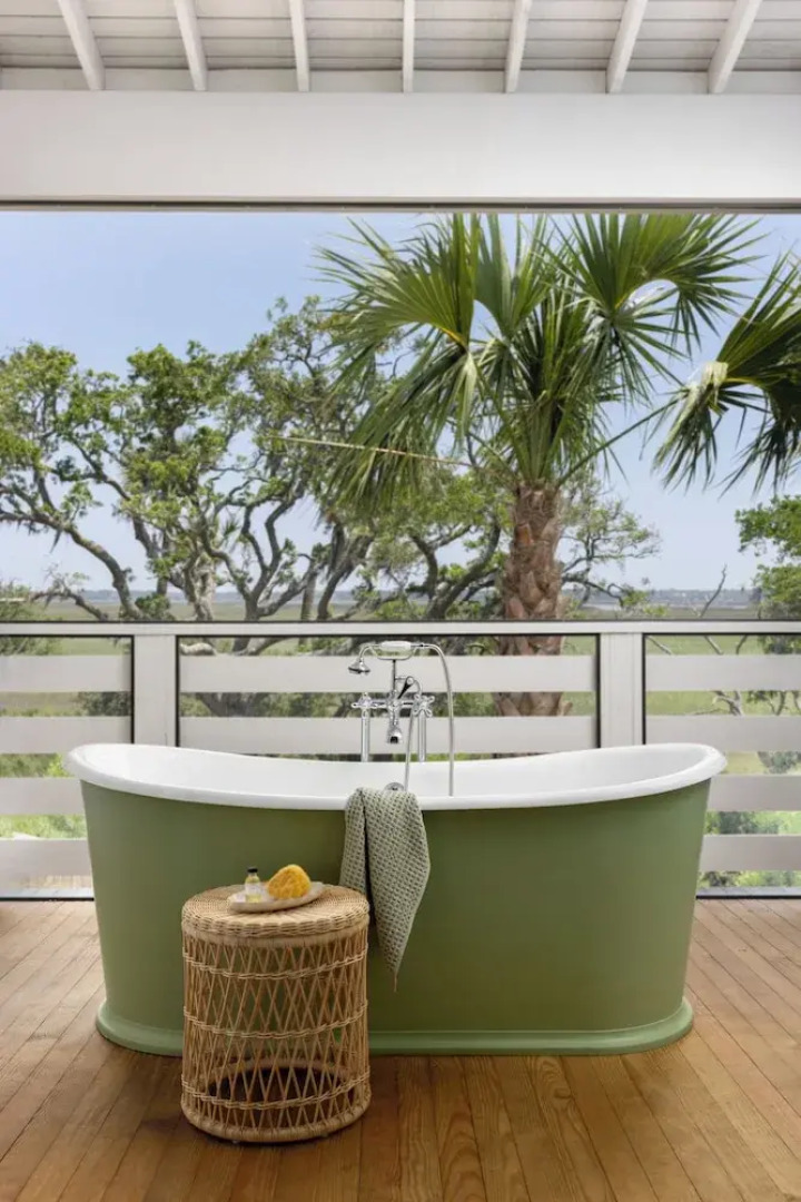 The Dunlin, Auberge Collection