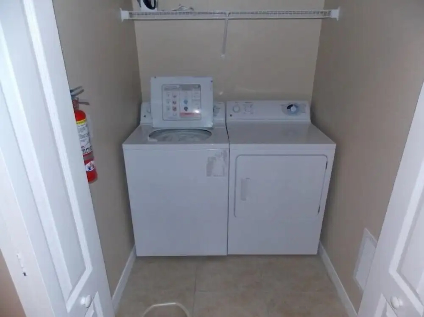 Paradise Palms by Home 2U