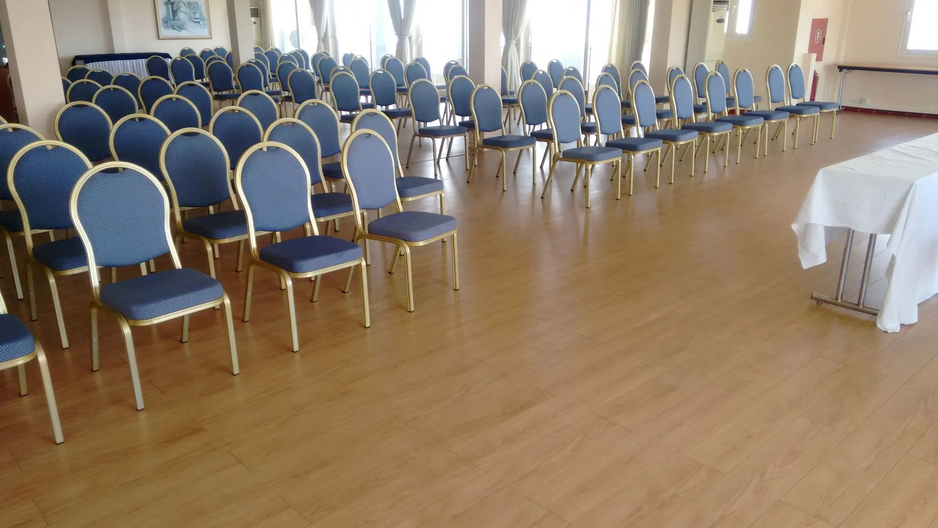 Dolphin Resort Hotel & Conference