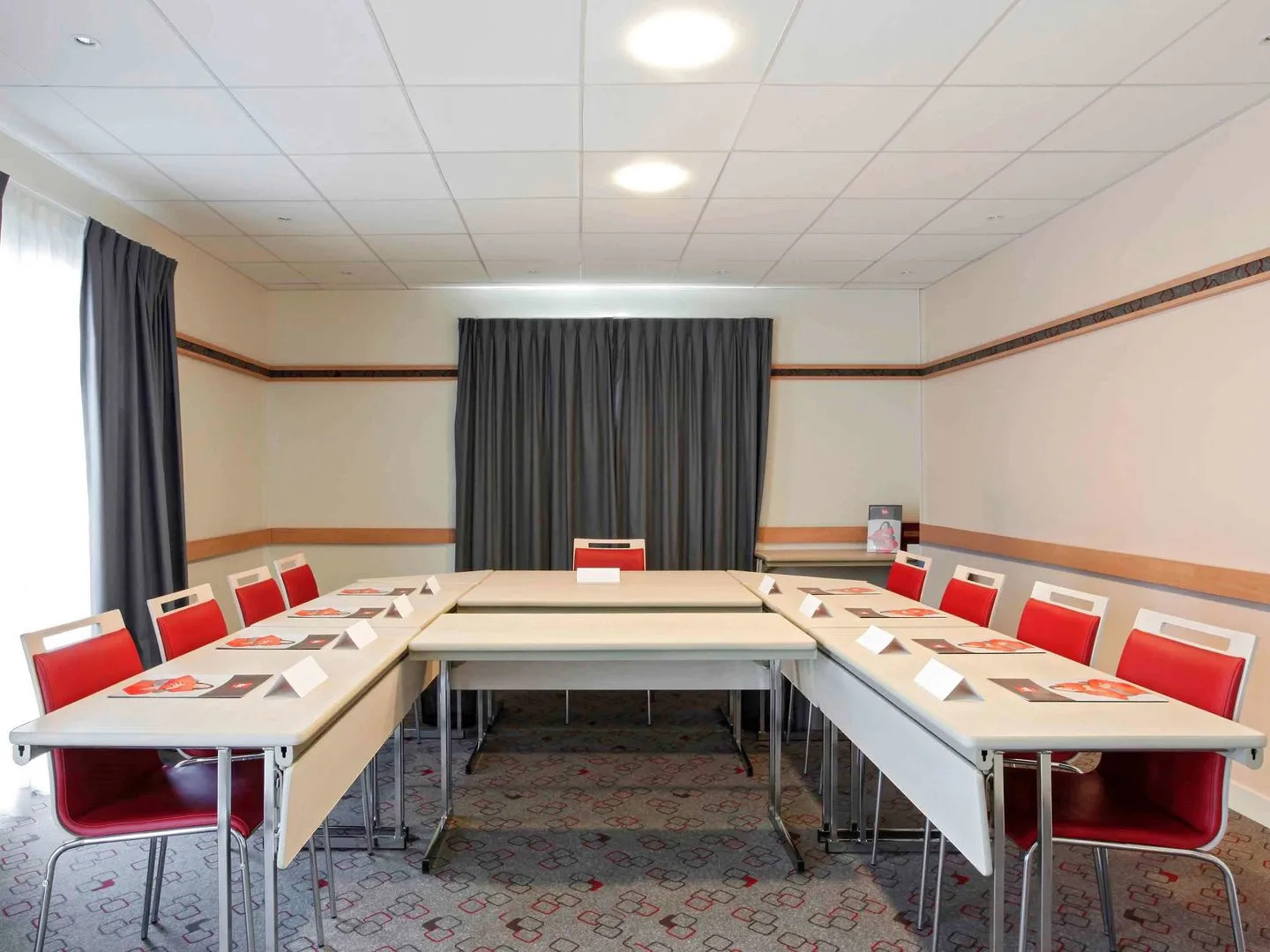 ibis Manosque Cadarache