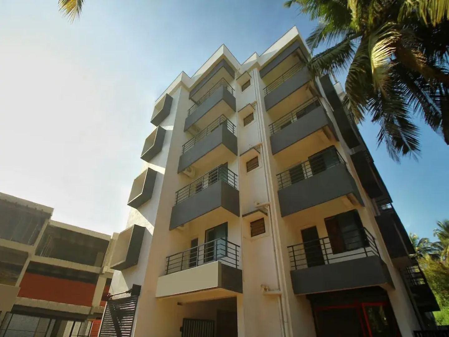 OYO 16667 Taj Palace