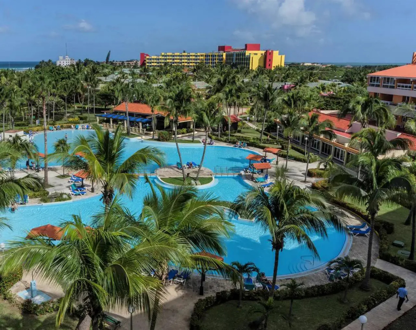 Occidental Arenas Blancas