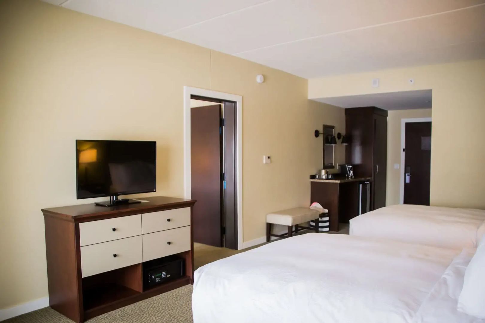 The Inn At Harbor Shores