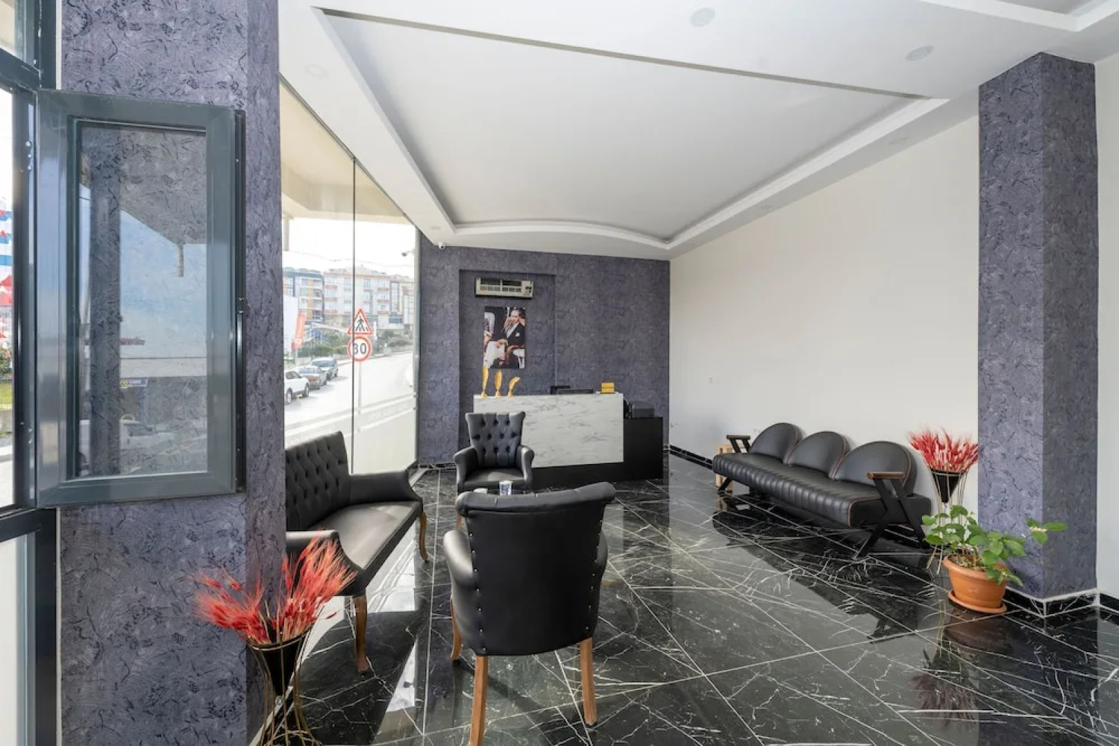 Glori̇a Ai̇rport Hotel