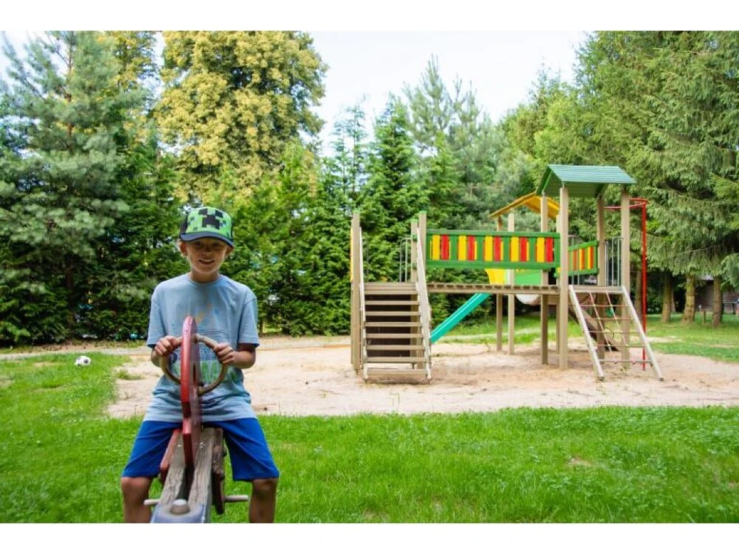 Snug Mobile Home in Januv Dul Bohemian With Pool