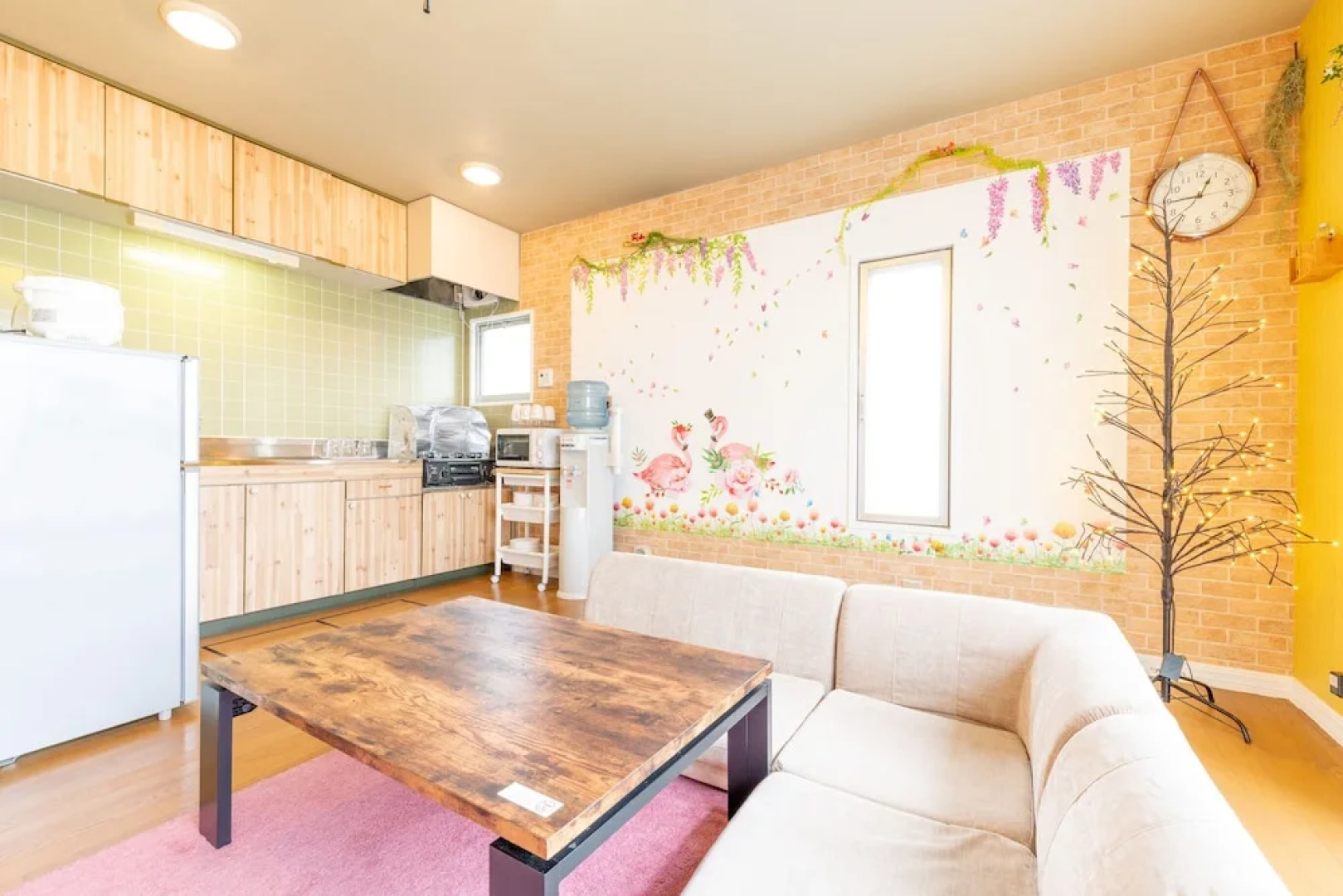 Martians Hotel Hayakawa