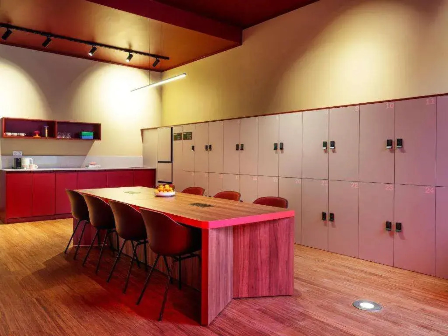 Numa Berlin Weinmeister