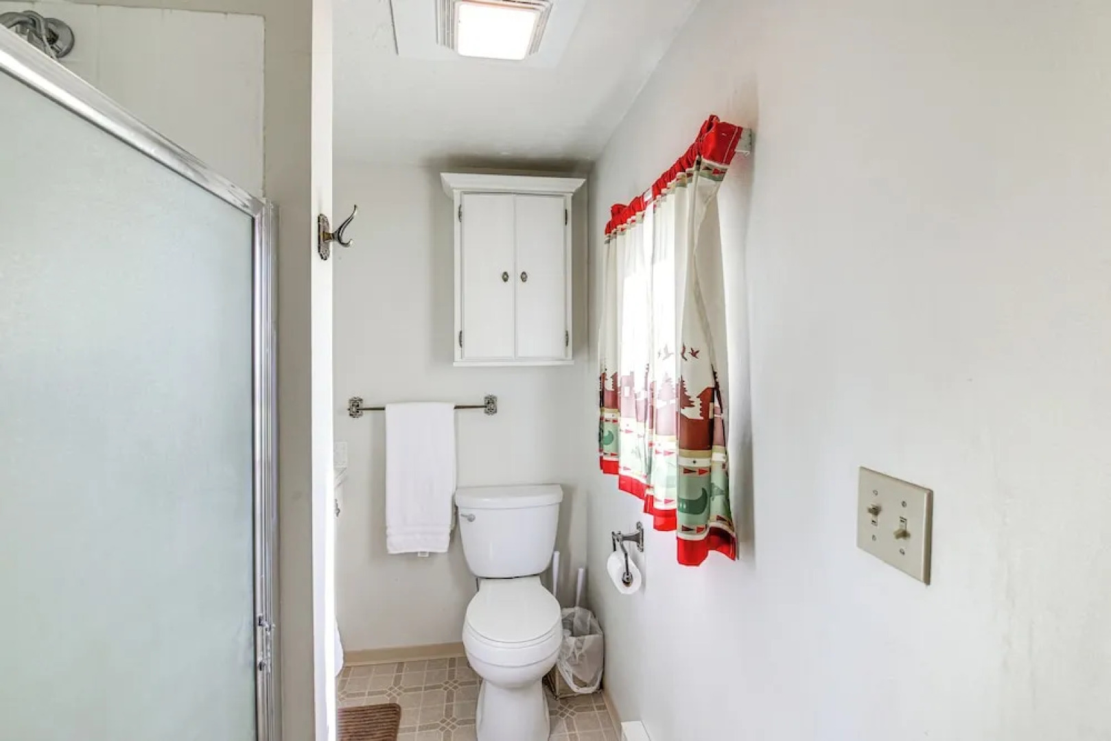 Charlo Cabin Rental ~ 20 Mi to Flathead Lake!