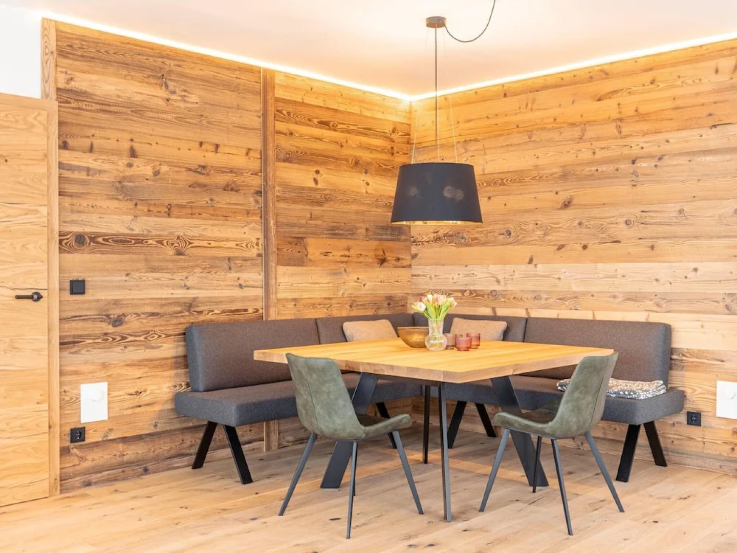 Apartment With Infinity Pool