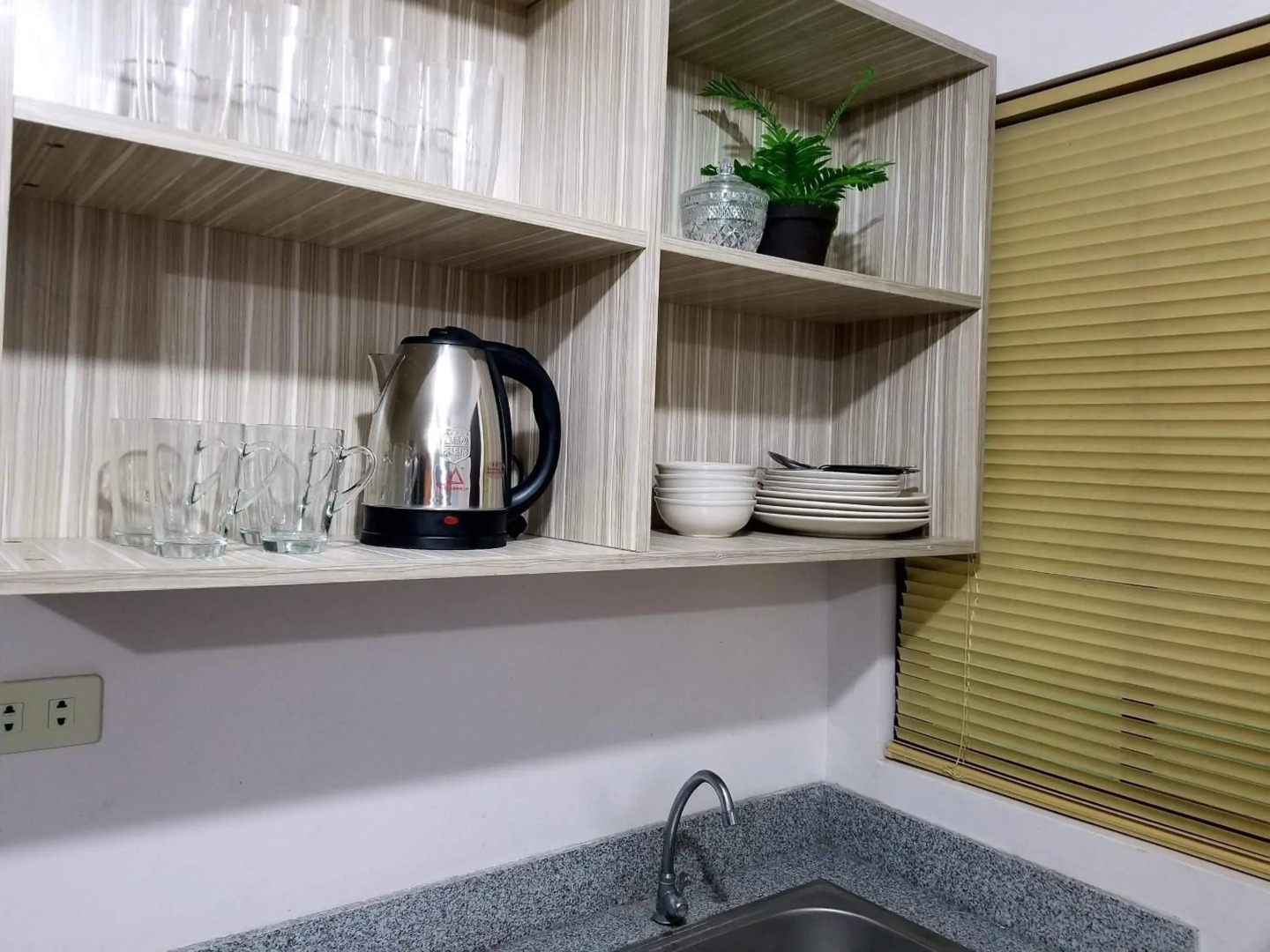 Super Cute Hampton Suites