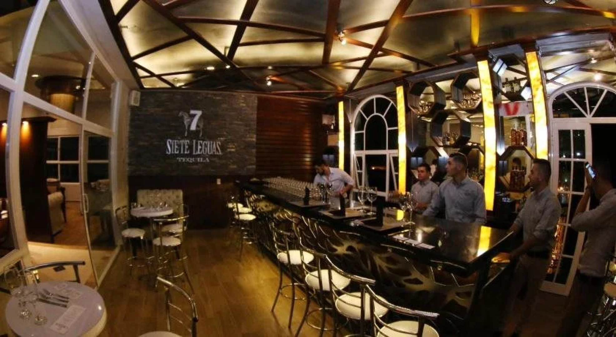 Centriplaza Hotel Suite & Spa