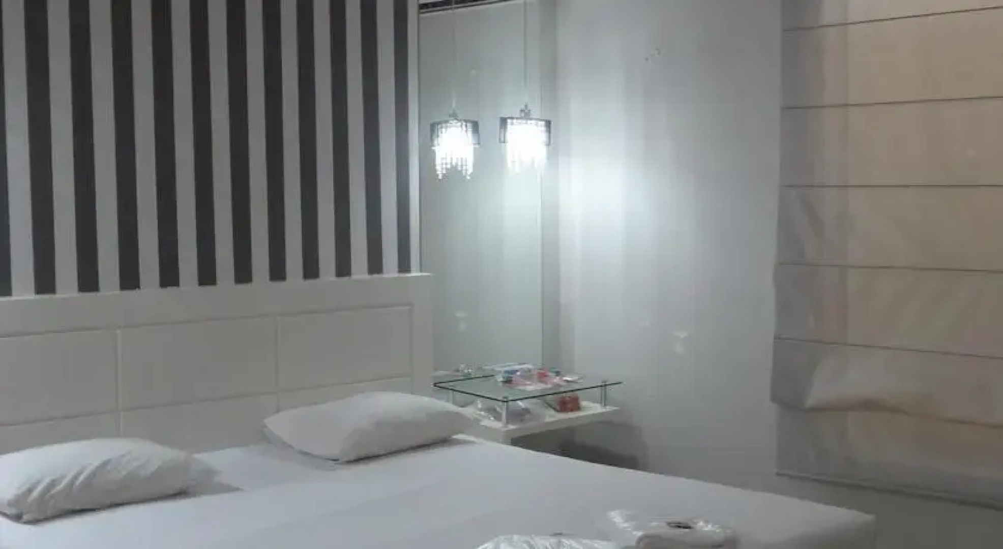 Motel Alibi (Adult Only)