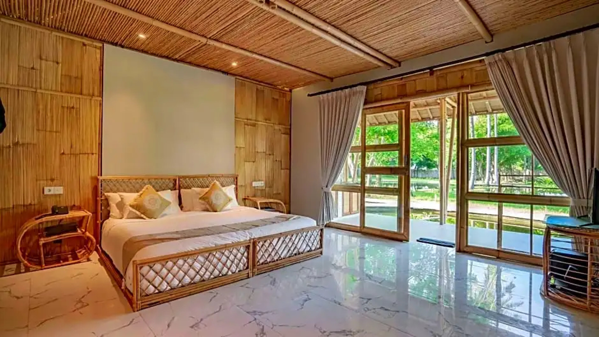 Pravasa Gili Resort by KajaNe