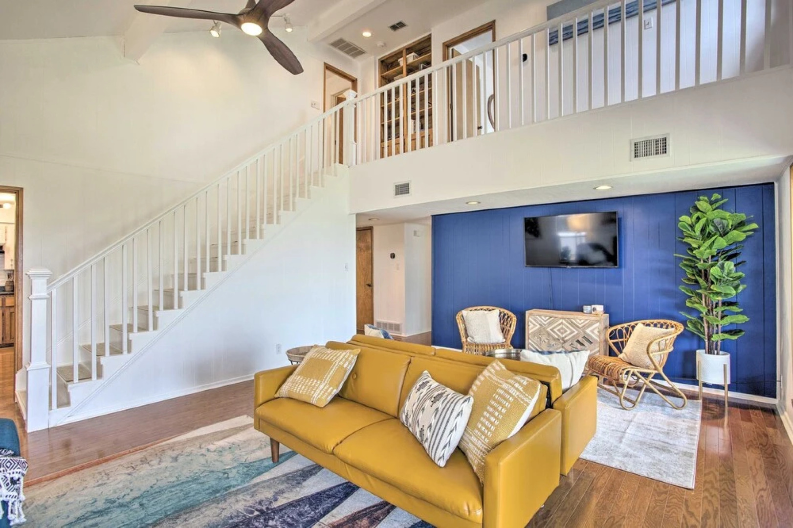Chic Lakefront Granbury Getaway w/ Private Dock!
