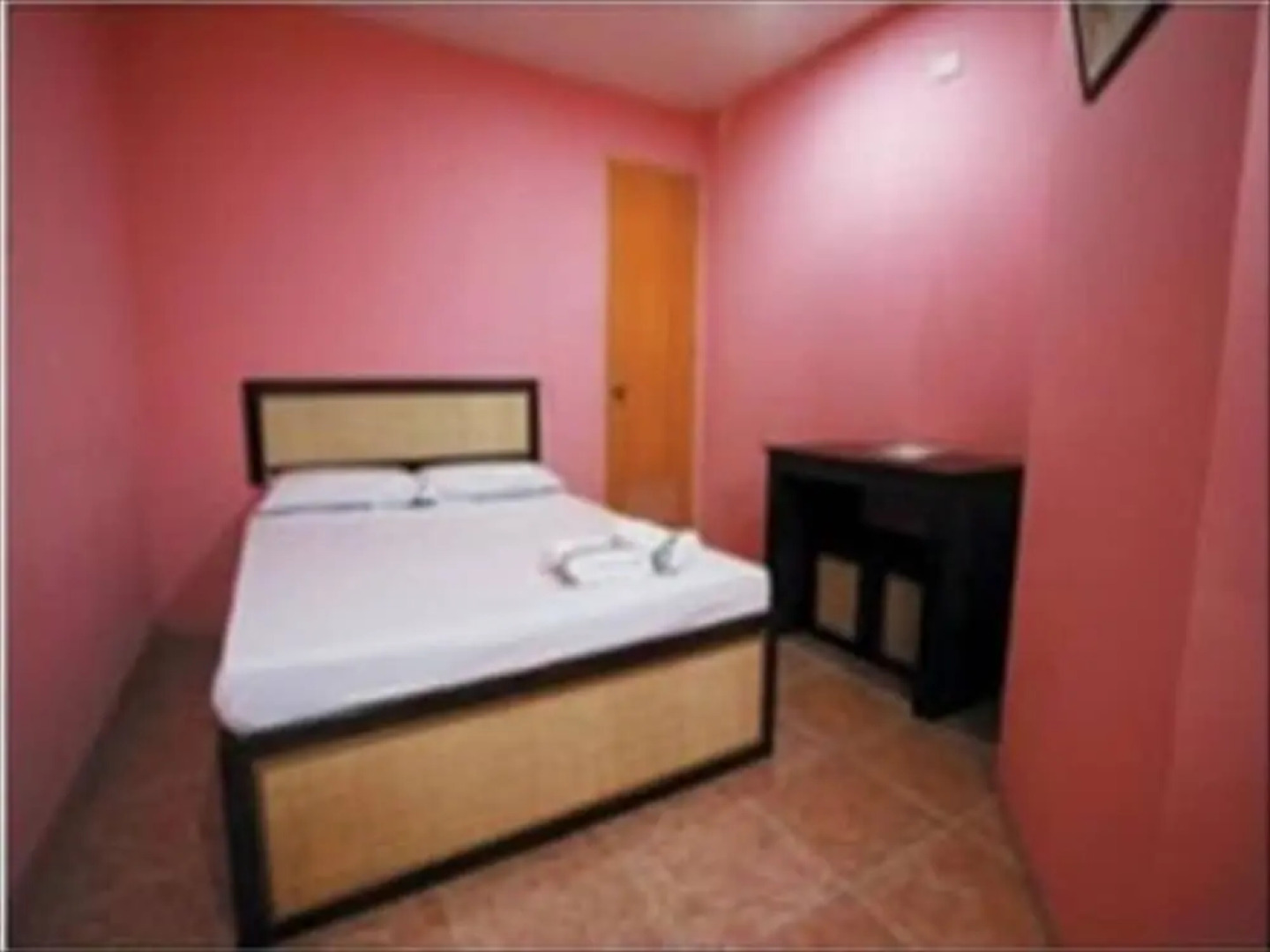 Seabreeze Lodge and Cafe