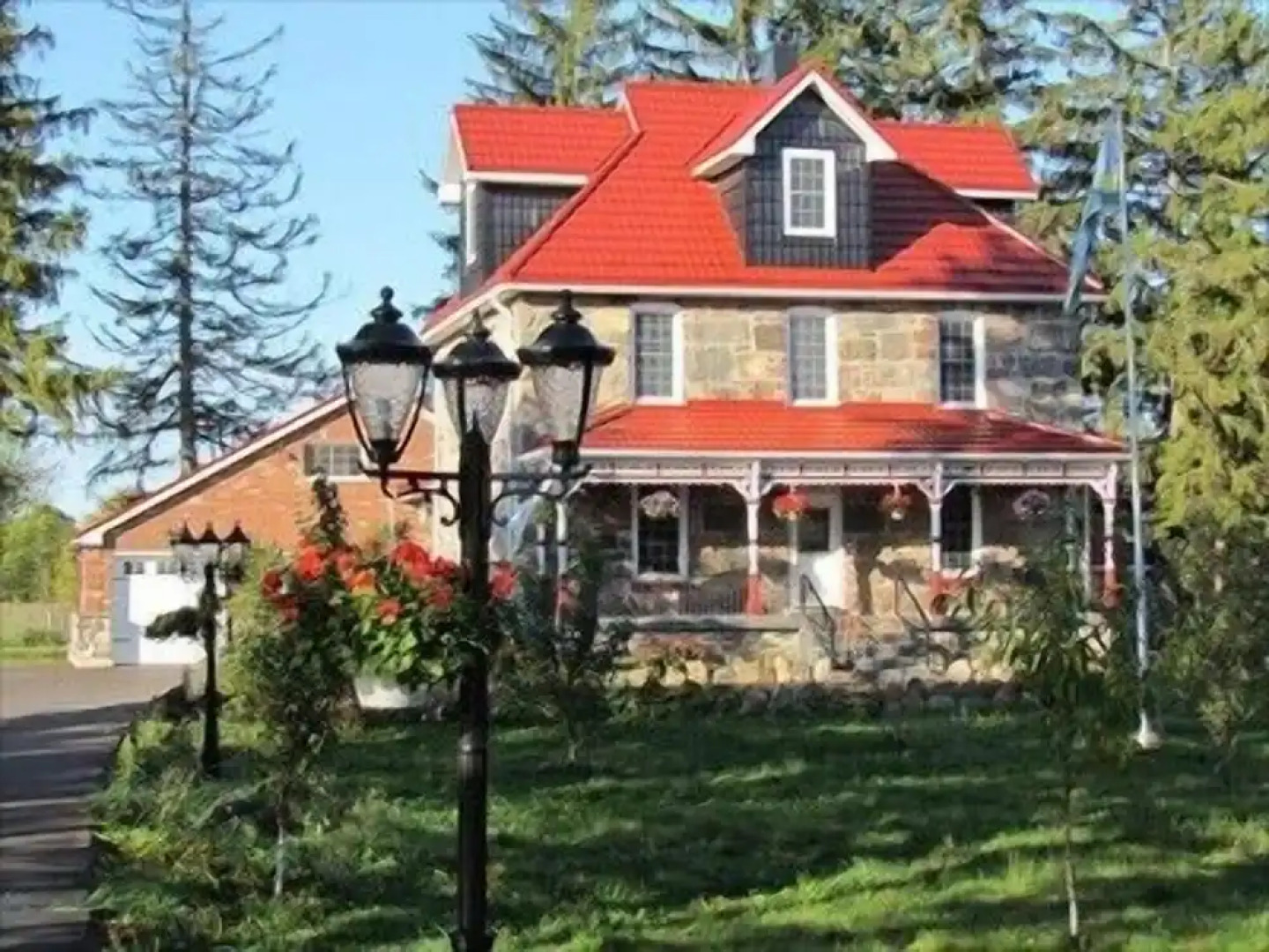 CastleView Inn by Elevate Rooms