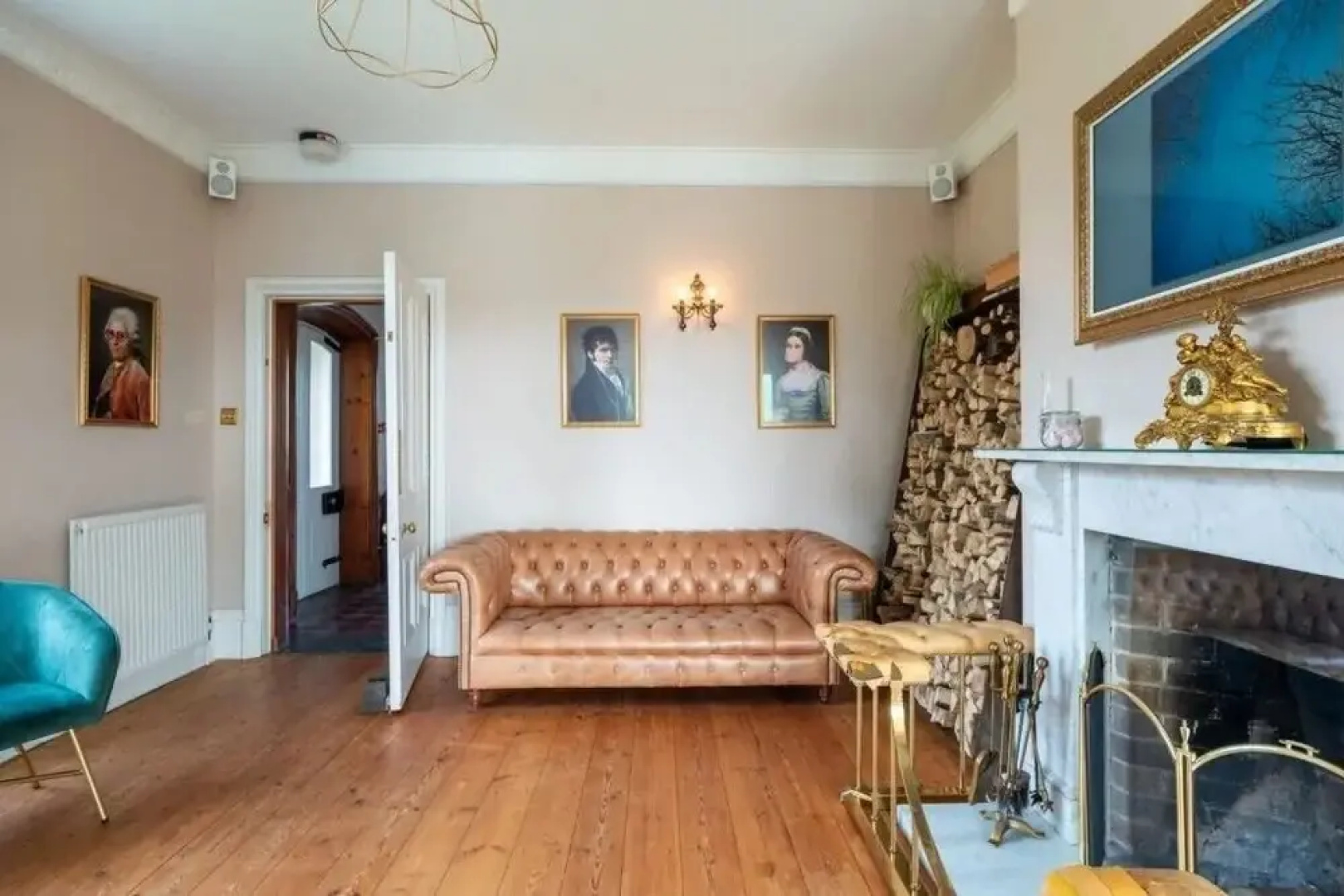 Walltree House