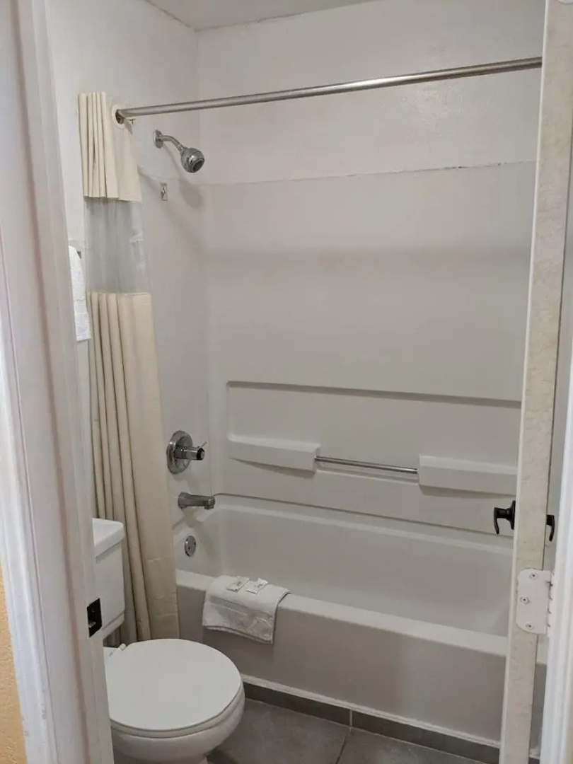 Key West Inn - Clanton