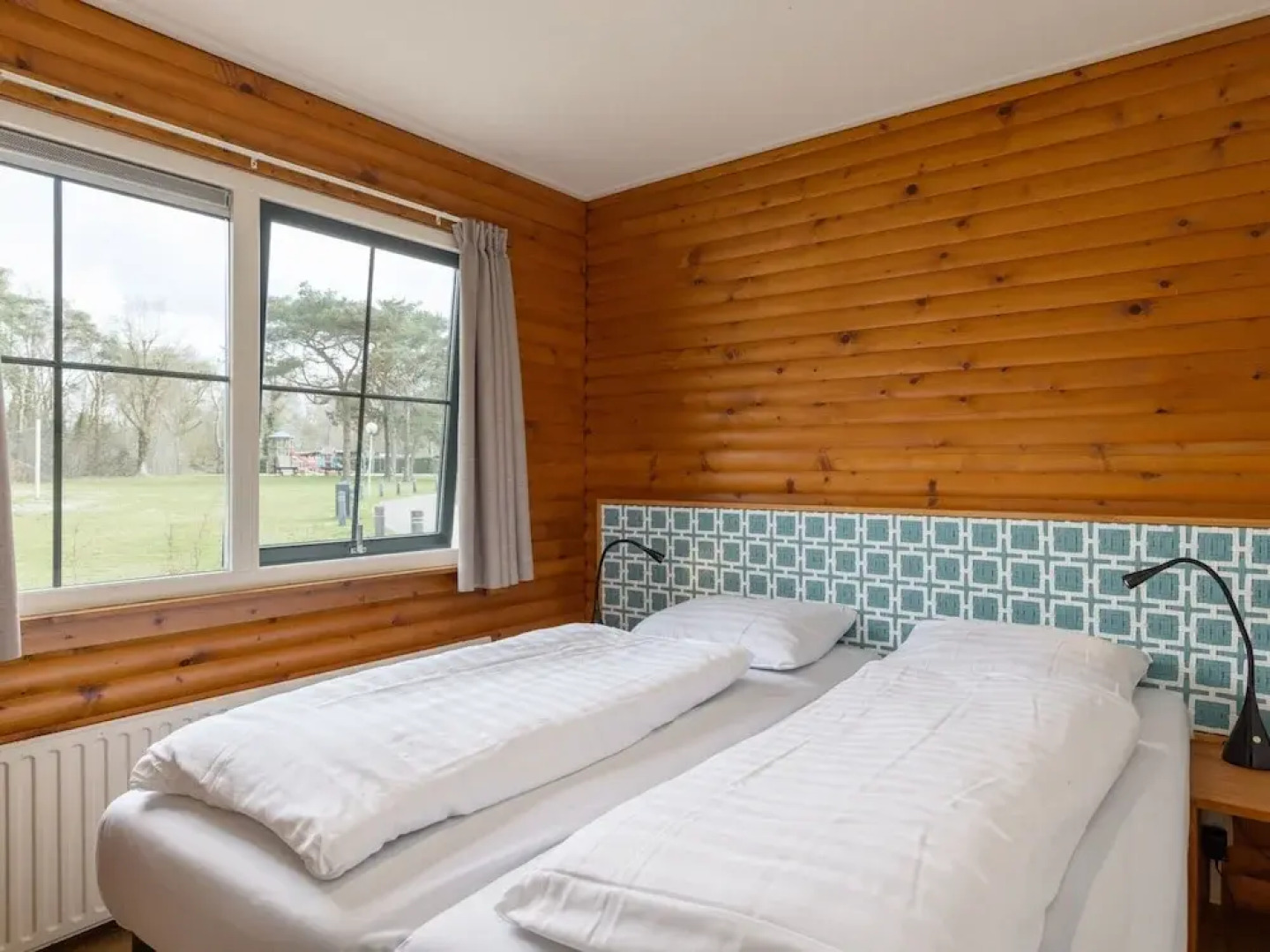 Bungalow in Veluwe Near Harderwijk