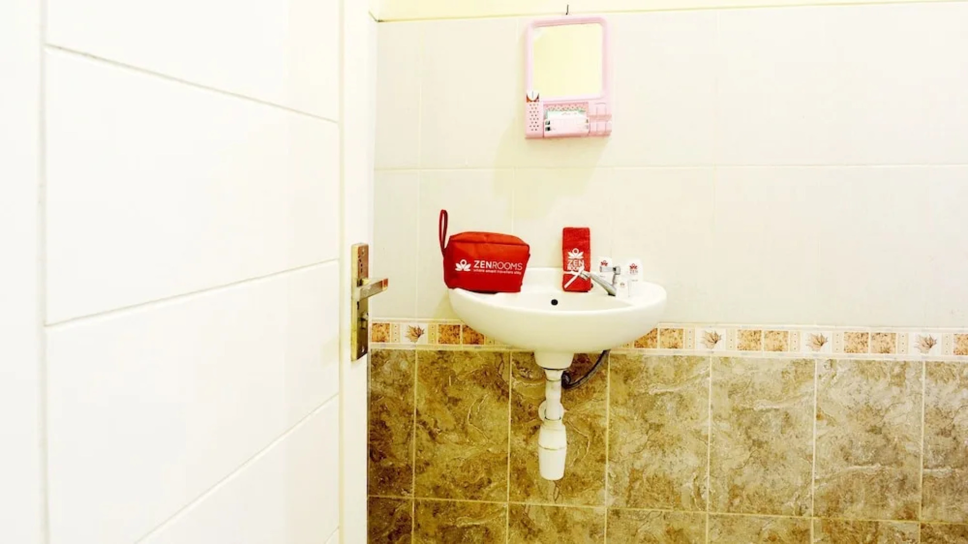 ZEN Rooms Daranindra Borobudur