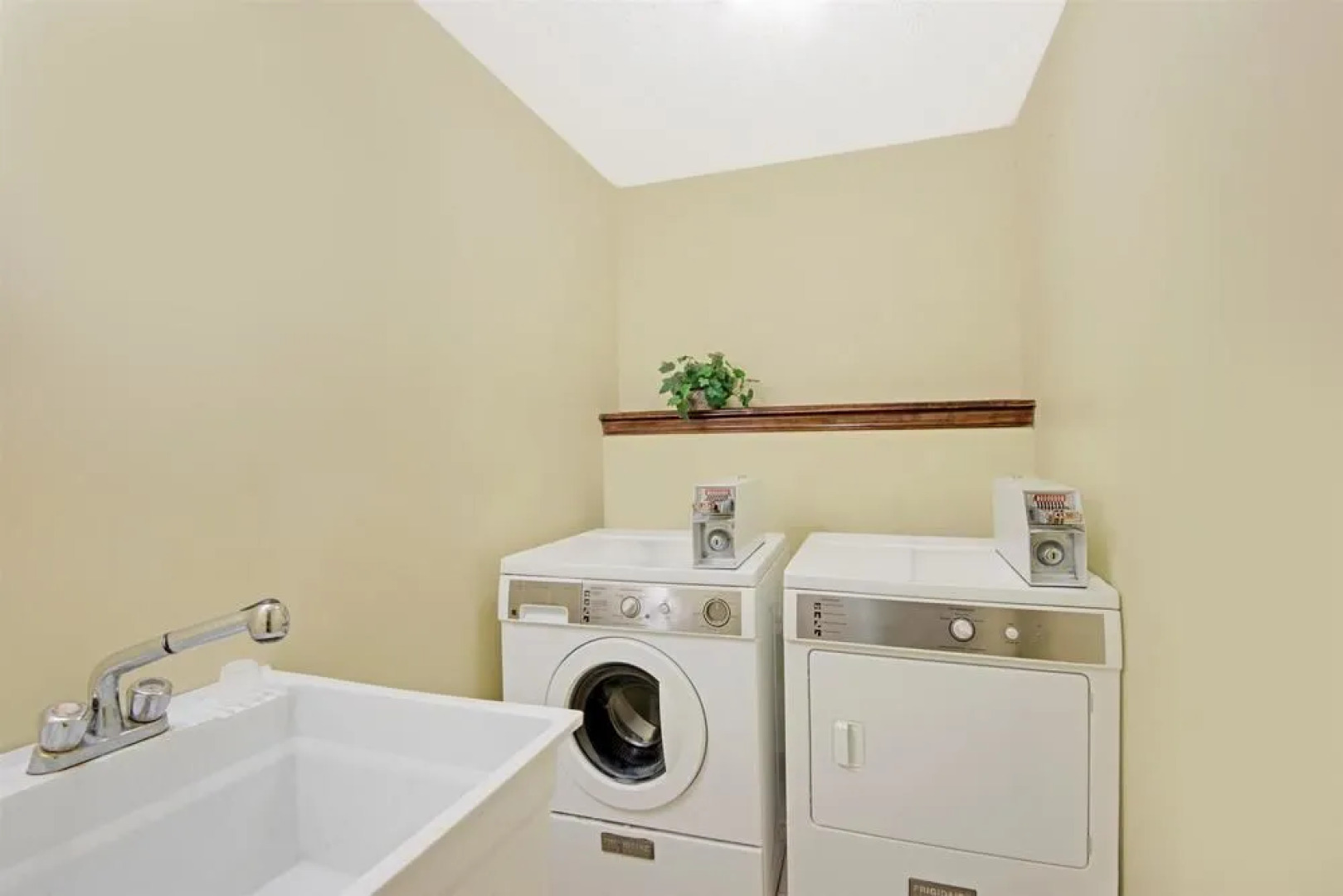 Super 8 Liberty Ne Kansas City Area