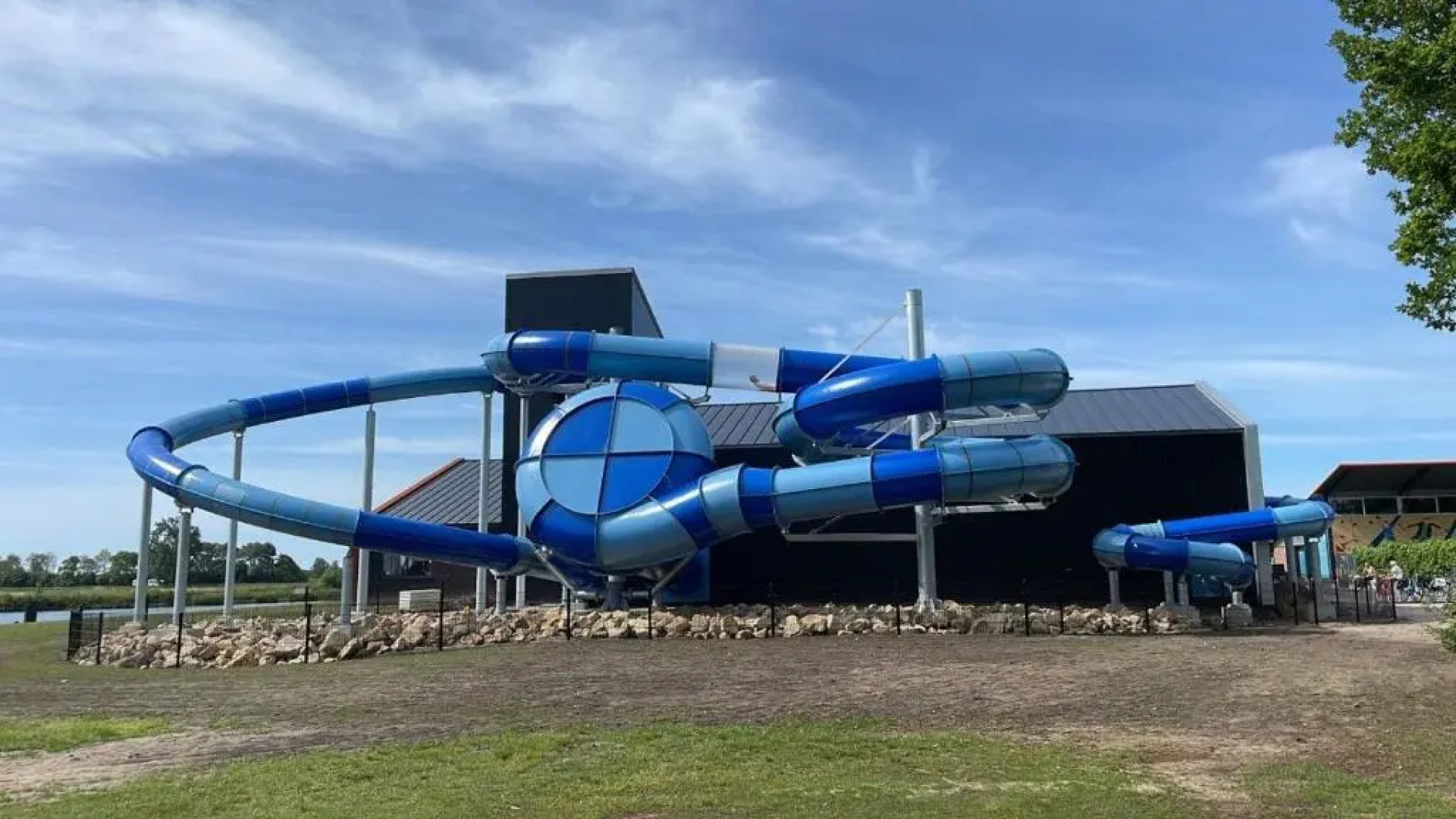 Chalet 156 voor 6 personen De Kuilart 5-sterren camping in Friesland