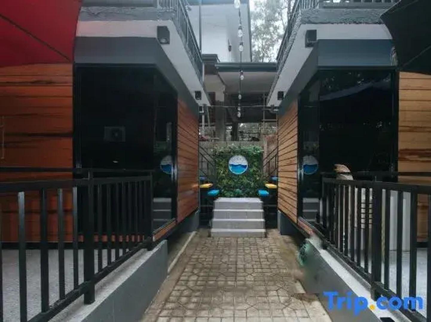 RedDoorz @ Dolce Cabanas Beach Resort