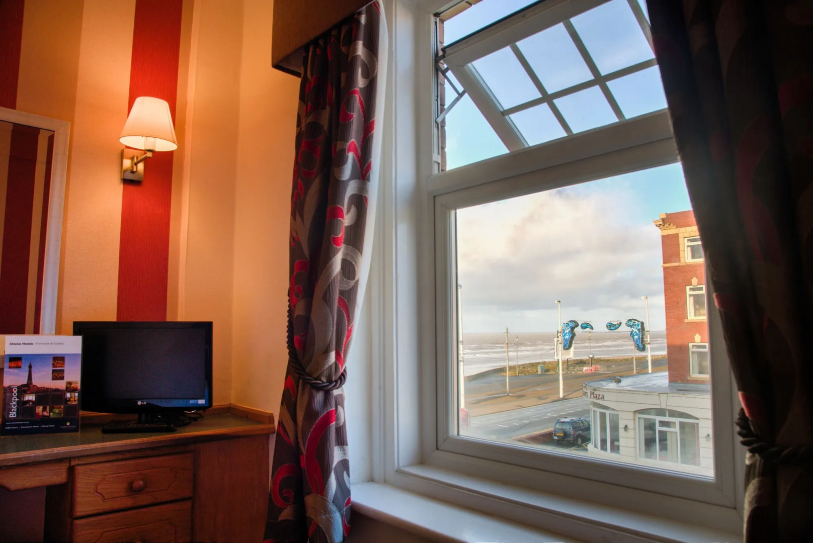 Cliffs Hotel - Blackpool