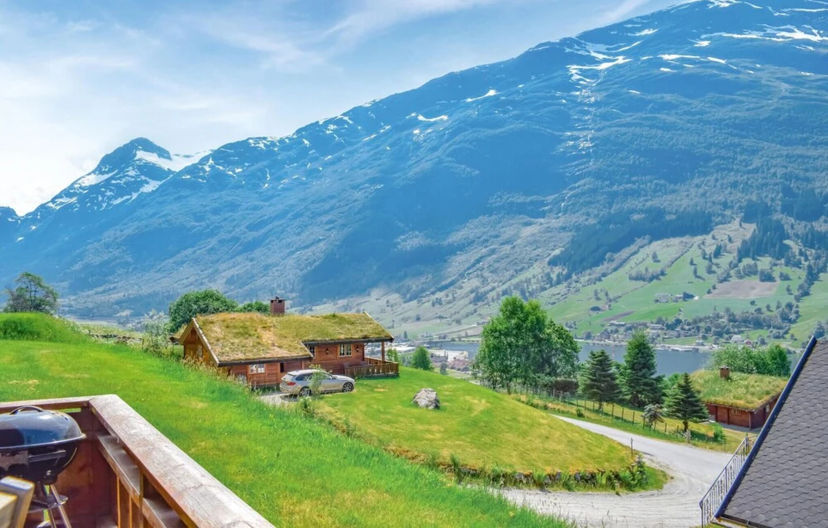 Beautiful Home in Olden With 3 Bedrooms and Wifi