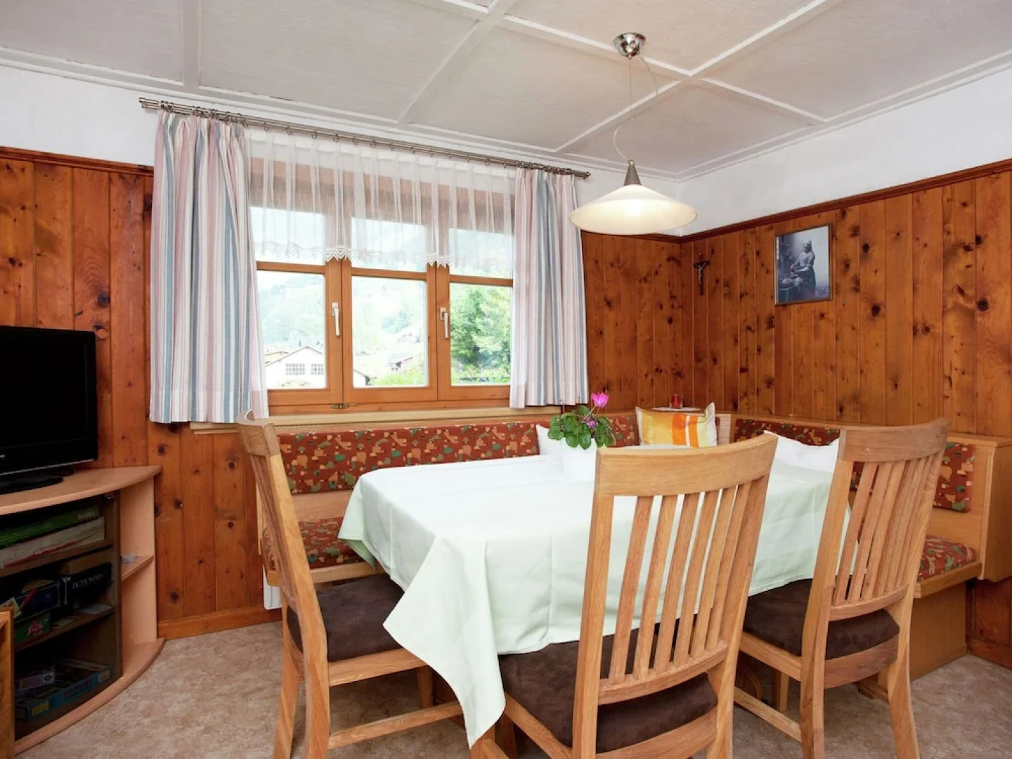 Cozy Apartment with Sauna near Ski Area in Silbertal