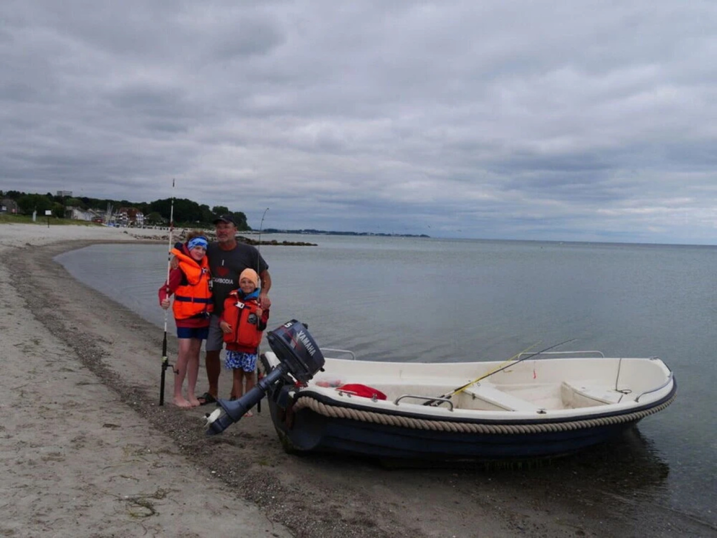 2 Rena Modern Retreat