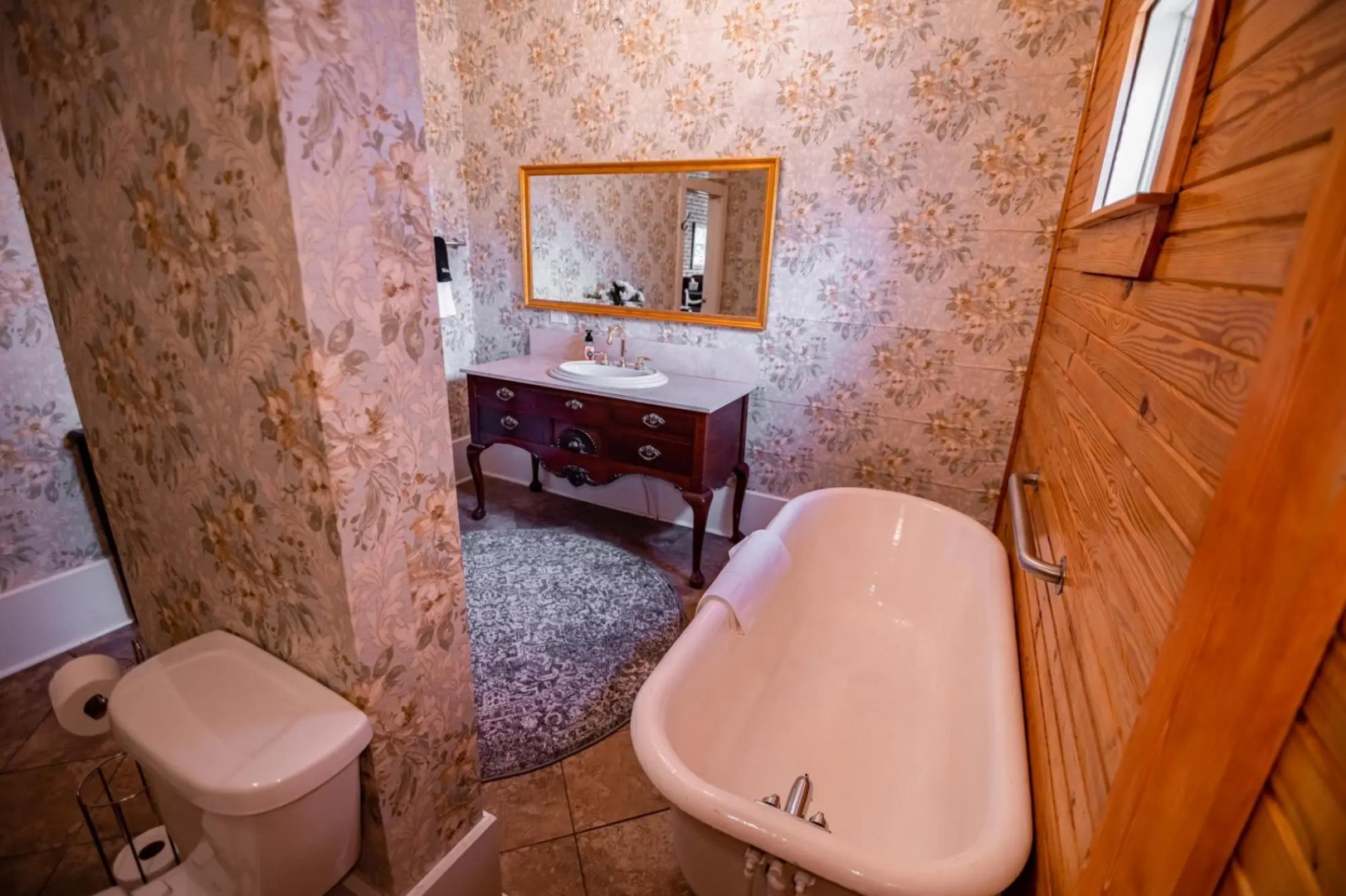 The Manor 1885 Altamont