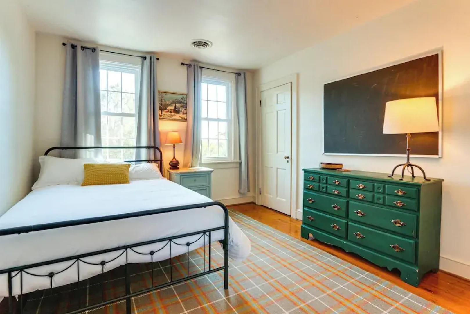 Walkable Location: Historic Home in Charles Town!